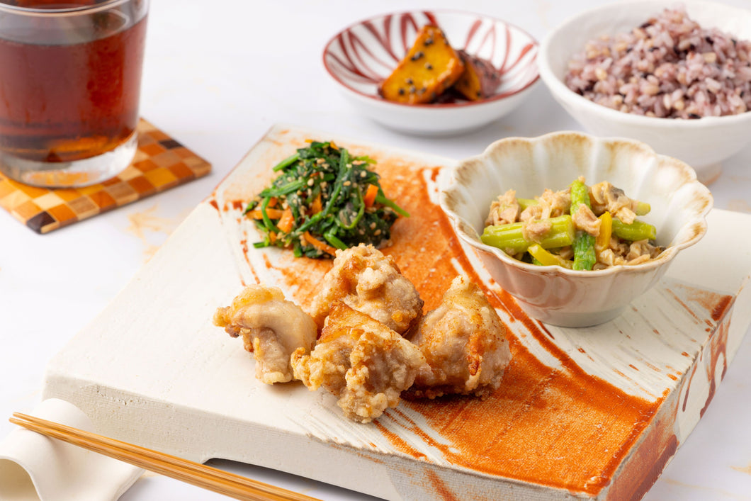 やみつき濃厚！若鶏唐揚げ　さわやかレモン仕立て