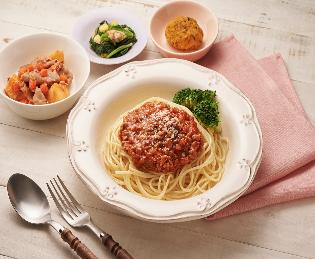 牛肉100％のボロネーゼスパゲッティ